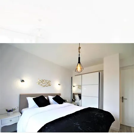 La Benedictine Apartment *